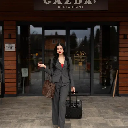 Gazda Hotel&restaurant - Self Chek-in 호텔 Jesenice (Prague-West)