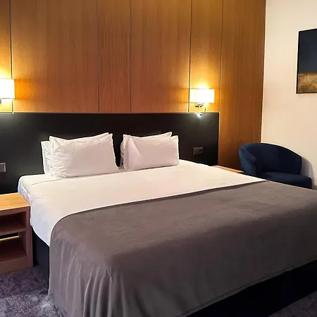 Gazda Hotel&restaurant - Self Chek-in 3* Jesenice (Prague-West)