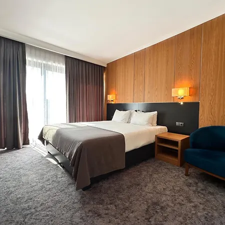 酒店 Gazda Hotel&restaurant - Self Chek-in Jesenice (Pribram)