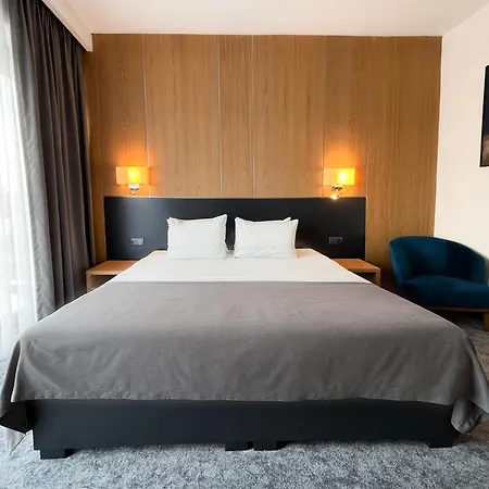酒店 Gazda Hotel&restaurant - Self Chek-in 3*