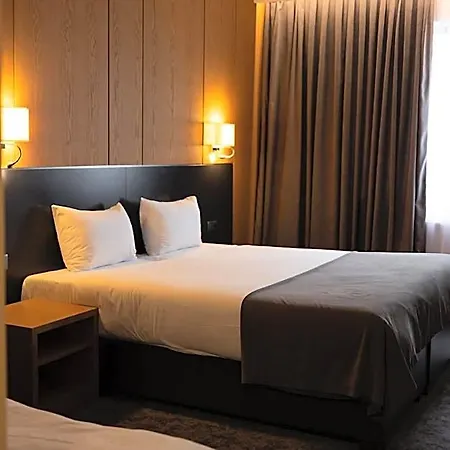 호텔 Gazda Hotel&restaurant - Self Chek-in Jesenice (Prague-West)