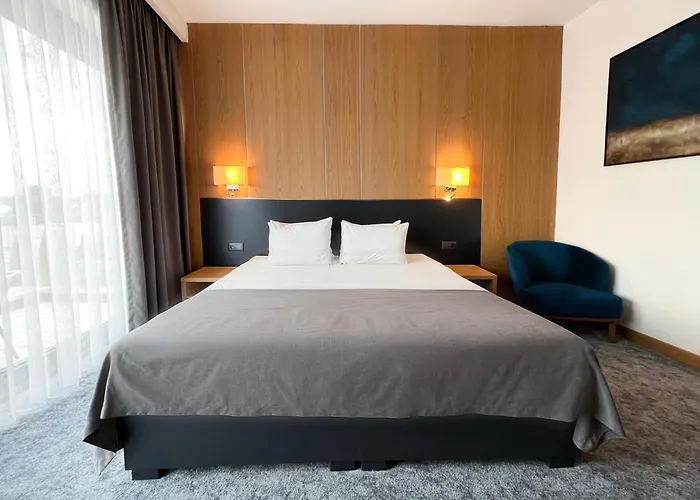 ホテル Gazda Hotel&restaurant - Self Chek-in 3*